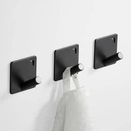 Self Adhesive Black White clothes hook aluminum wall hanging bathroom single Robe hook Without Trace Nail Hooks Aluminum