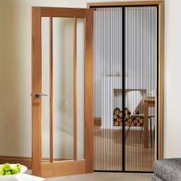 Heavy-Duty Retractable Magnetic Screen Door with Seamless Mesh, Pet-Friendly Insect Barrier, Durable Polyester Fiber, No Electri