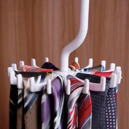 Twirl Tie Rack Rotating Scarf Hanger Holder 360 Rotating Belt Scarf Hanger Hook for Cupboard Storage Ties Belts Holder Hook