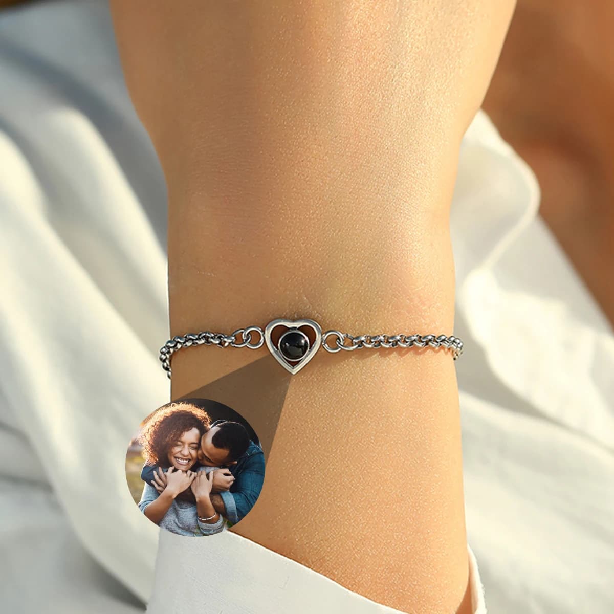Personalized Custom Projection Photo Bracelet For Women Men Couple Stainless Heart Bracelet Memorial Valentines Day Gift Jewelry