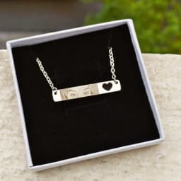 HAOHUPO Personalized Eyes Photo Fashionable Couple Necklace Customized Pendant Engravable Picture Stainless Steel Gifts for Boy