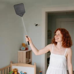 Fly Swatter Heavy Duty Retractable Flyswatter With Steel Handle Handheld Zapper Racket With Metal Handle Flying Catcher Tool For