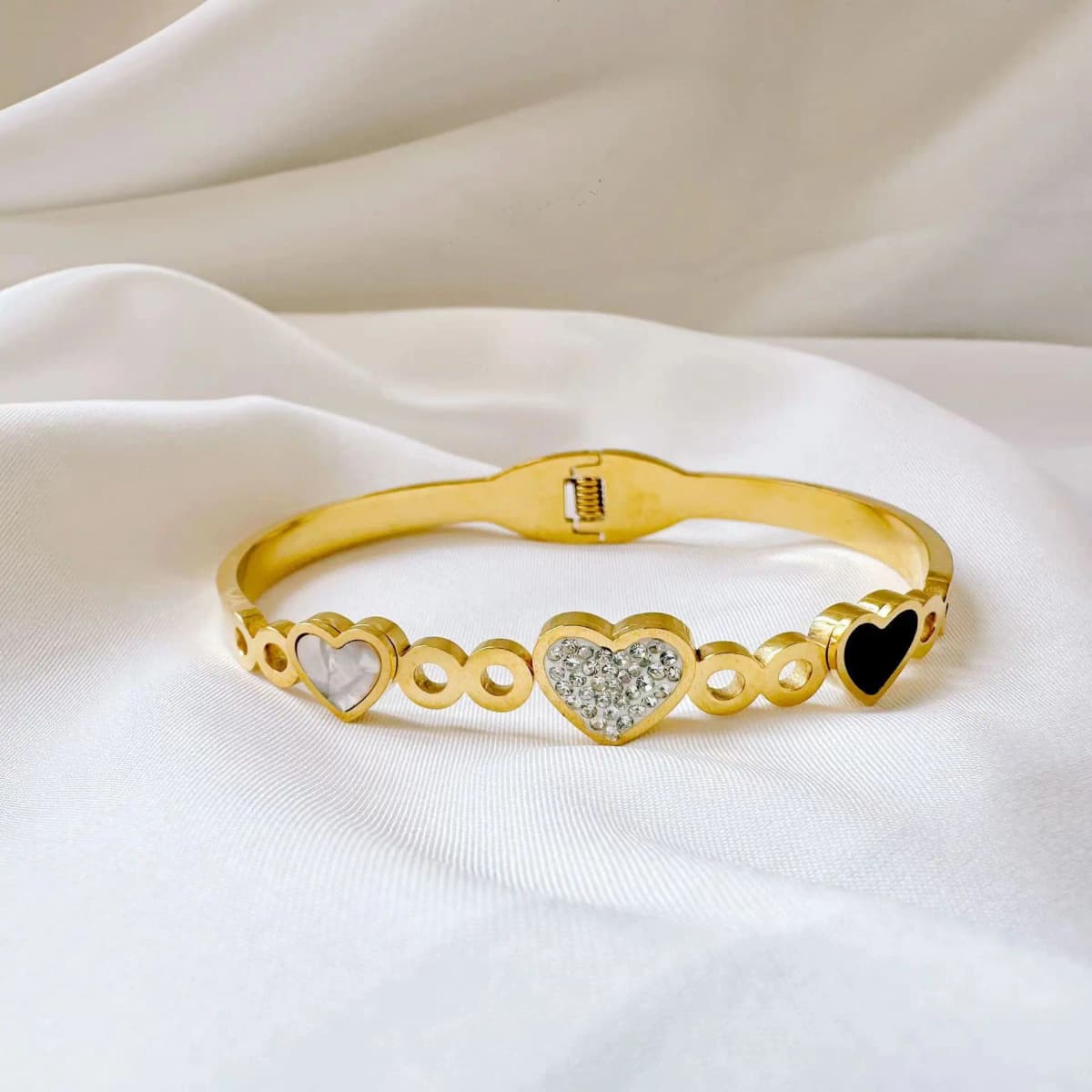 Lateefah Titanium Steel Gold Plated Opening Heart Bangle Summer Bracelet Fashion Bangle Jewelry