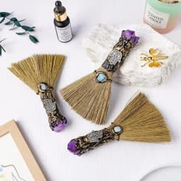 Natural Crystal Witch Broom Mini Witch Broom for Wiccan Altar Majic Ceremonial Decor Handmade Reiki Broom Stick for Wall Decor