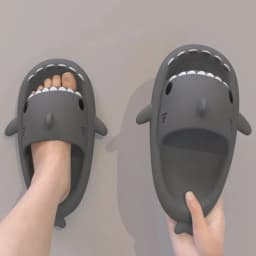 2024 Men EVA Shark Sandals Women Outdoor Beach Thick Soled Slippers Adult Non-slip Summer Slides Couple Cute Solid Color Shoes