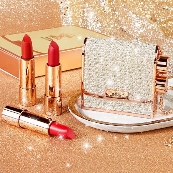 Matte Lipstick Set 3 Colours with Silver Chain Bag Waterproof Non-Stick Long Lasting Red 3.5gx3pcs