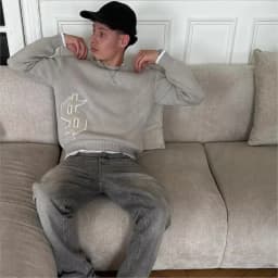Y2K Gray Dollar Knitted Sweater Goth New Popular Symbol Pattern Retro Harajuku Pullover Top Winter Warm Boxy Men Clothing Unisex