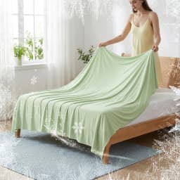 Summer Blanket Ice Silk Cooling Blanket Lightweight Breathable Air Condition Cooling Quilt Skin-friendly Duvet Comforter