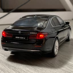 1:24 BMW 530LI Limousine Alloy Metal Diecast Model Car Trendy Ornaments Children's Toy Car Sound & Light Holiday Present Friend