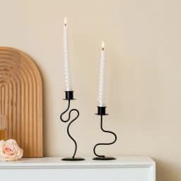 European Simple Metal Black Curved Candle Holder Creative Retro Wrought Iron Room Home Decoration Desktop Candle Stick Stand