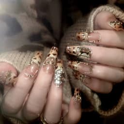 24pcs Autumn Leopard Pattern Fake Nail Tips Shiny Large Crystal French Wearable Press on Nails Spice Girls Fashion False Nails