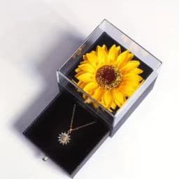 Jardme Stainless Steel Sunflower Necklace with Gift Box For Women Daisy Pendant Necklace with Sunflower Gift Box Women Jewelry