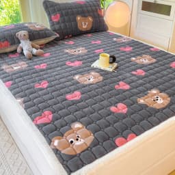 New Autumn Winter Thickened Warm Quilted Mattress Pad Cozy Durable Milk Fleece Mattress Toppers Soft Fluffy Sleep Naked Bed Pads