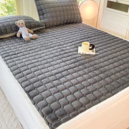 New Autumn Winter Thickened Warm Quilted Mattress Pad Cozy Durable Milk Fleece Mattress Toppers Soft Fluffy Sleep Naked Bed Pads