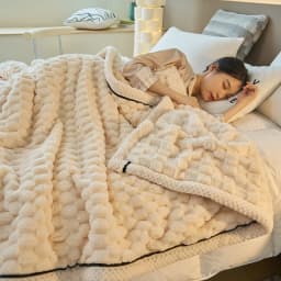 Turtle Velvet Spring Autumn Warm Blankets for Bed Soft Fluffy Comfortable Coral Velvet Throw Blanket Sofa Single Double Blanket