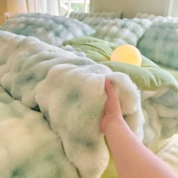 Bonenjoy 1pc Plush Duvet Cover Warm Quilts Cover Skin-friendly Bedding Solid Color Comforter Covers 이불커버 (No Pillowcase)