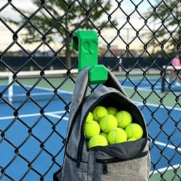 Gifts Portable Tennis Fence Hook Cup Holding Tennis Gear Sports Court Hook Accessories Rack Cup Holder Hook