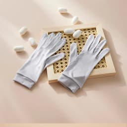 Birdtree, Women 100%Real Silk Knitted Gloves, Women's Sunproof Sleeping Glove, 2025 Fashion Casual Anti-sunburn Glove A48565QM