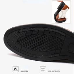 Luxury Men Brogue Shoes High Quality Lace-Up Dress Shoes for Men All Match Oxford Shoe Fashion Point Toe Men Party Wedding Shoes
