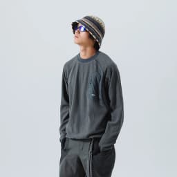 Mountain-Ready Crewneck: Engineered with Ribbed Neck, Reflective Logo, & Secure Chest Pocket for Outdoor Style Unisex