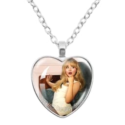 25mm Peach Heart Necklace Famous Character Sabrina Carpenter Funny Singer Accessories Glass Cabochon Pendant For Fans Gift