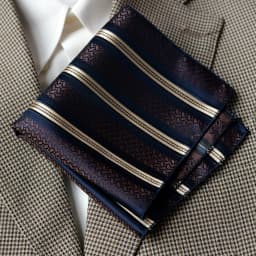2025 Luxury Formal Pocket Square Navy Striped Floral Silk Handkerchief 24cm Brown Color Hanky Wedding Banquet Accessories Cravat