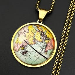 Vintage World Map Pendant Necklace For Women Men Stainless Steel Gold Color Window Travel Explorer Fashion Chain Jewelry Gifts
