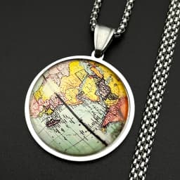 Vintage World Map Pendant Necklace For Women Men Stainless Steel Gold Color Window Travel Explorer Fashion Chain Jewelry Gifts