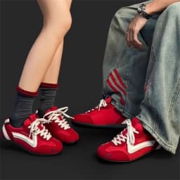 2026 New Couple Style Casual Athletic Shoes - Thin-Soled, Low-Top Sneakers, Trendy, Versatile Racing Shoes