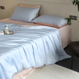 Mulberry Silk Duvet Cover 1PC Quilt Cover Solid Color Smooth Comforter Cover with Zipper Closure Double King Queen Size Bedding