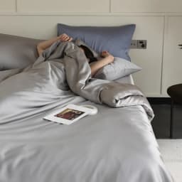 Mulberry Silk Duvet Cover 1PC Quilt Cover Solid Color Smooth Comforter Cover with Zipper Closure Double King Queen Size Bedding