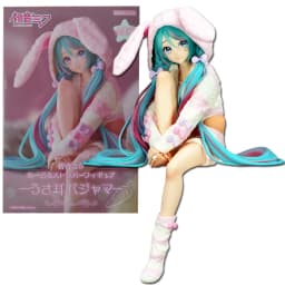 15CM Anime HATSUNE MIKU Figure Noodle Stopper Figure Rabbit Ear Pajamas Model Toy Doll Aciton Figure Collection Gift PVC