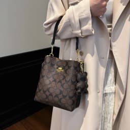 Fashionable style, elegant and luxurious handbag in the shape of a bucket, versatile and suitable for all occasions, single-shou