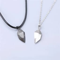 Love Magnet Couple Color Matching Necklace Simple Creative Wishing Stone Heartbreak Stitching-2 Pendant Men and Women