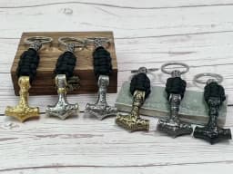 Retro Vikings Thors Hammer Survival Rope Keychain Men Stainless Steel Leather Keyring Handmade Amulet Norse Runes Anchor Jewelry