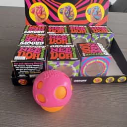 NEEDOH mushroom-shaped soft and slowly rising decompression toy helps adults squeeze to relieve mood and fight anxiety