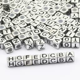 100-500pcs Square White and Black Mixed Letter Acrylic Beads Cube Loose Spacer Alphabet Beads For Jewelry Making Diy Accessories