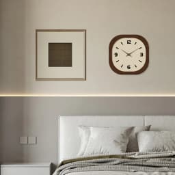 French-Style Retro Cream Crystal Porcelain Square-Shaped Simple Pattern Wooden Wall Clock for Living Room, Bedroom, Kitchen, Home Decoration, Silent Quartz Clock, Holiday Gift, 12 Inches 14inch 16inch (Battery Not Included)