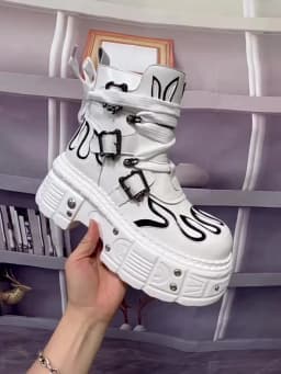 Men's 2024 Winter New Thick-soled Inner Heightening Fashion Fried Street Personality High-top Leather Boots