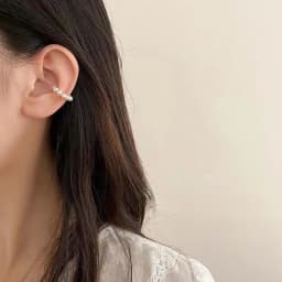 Pearl Ear Cuff Clip Earrings Non-Piercing Bone C-shaped Ear Ring Without Puncture Minimalist Earrings for Women Fashion Jewelry