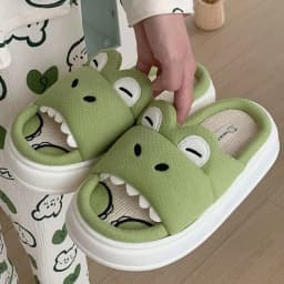 2023 New Pink 3.5cm Fashion Soft Ladies Casual Cute Piggy Pattern Design Comfortable Female Linen Home Slippers