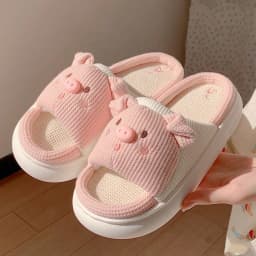 2023 New Pink 3.5cm Fashion Soft Ladies Casual Cute Piggy Pattern Design Comfortable Female Linen Home Slippers