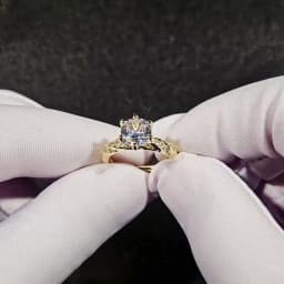 Huitan Classic 6 Claw Cubic Zirconia Rings for Women Luxury Gold Color Wedding Engagement Bands Eternity Lady Jewelry Wholesale