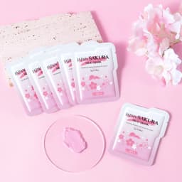 LAIKOU Japan Sakura Skin Care Set Hydrating Lip Mask Moisturizing And Soothing for Dry Skin