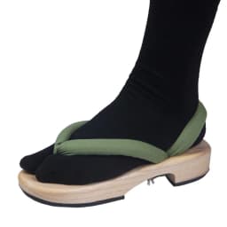 1 Pair Anime Cosplay Shoes Tanjirou Nezuko Zenitsu Giyuu Shinobu Kyoujurou Muichirou Mitsuri Sandals Geta Clogs Flip Flops