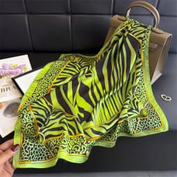 Scarf Fashion Silk Hijab Square Shawl Wraps Bandana Headband Neckerchief Hair Bands Designer Luxury Foulards Femme Ribbon