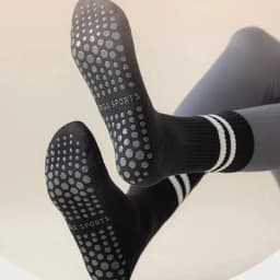 4 Pairs Women Anti-skid Yoga Socks Grips Cotton Mid-tube Bottom Breathable Fitness Dance Barre Workout Pilates Socks Striped Gym