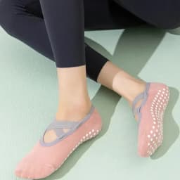1/ 4Pair Professional Women Yoga Sock Silicone Anti-slip Ballet Pilates Socks Women Backless Breathable Bandage Yoga Sport Socks