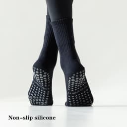 4 Pairs 100% Cotton Yoga Socks for Women Mid Calf Solid Color Non-Slip Pilates Sock Winter Fitness Gym Floor Silicone Grip Socks