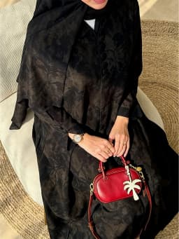 Fashionable Arabic Women's Long-Sleeved Loose-Fitting Printed Elegant Abaya with a Headscarf Included